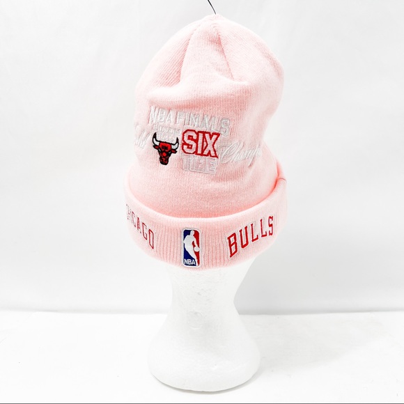 New Era Chicago Bulls 6x Champions NBA Finals Cuffed Beanie Hat - Picture 8 of 10